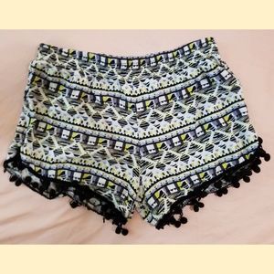 Copper key pompom stretchy shorts